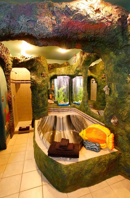 Black Swan Inn Luxurious Theme Rooms بوكاتيلو الغرفة الصورة