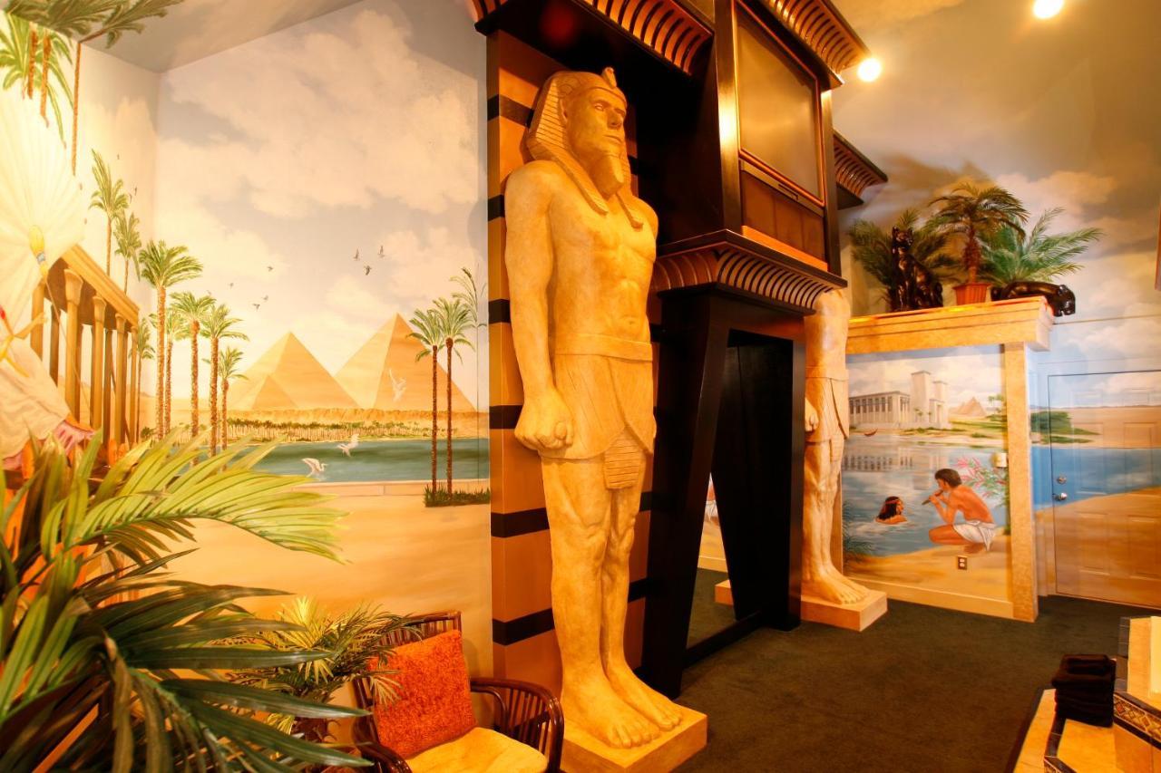 Black Swan Inn Luxurious Theme Rooms بوكاتيلو المظهر الخارجي الصورة